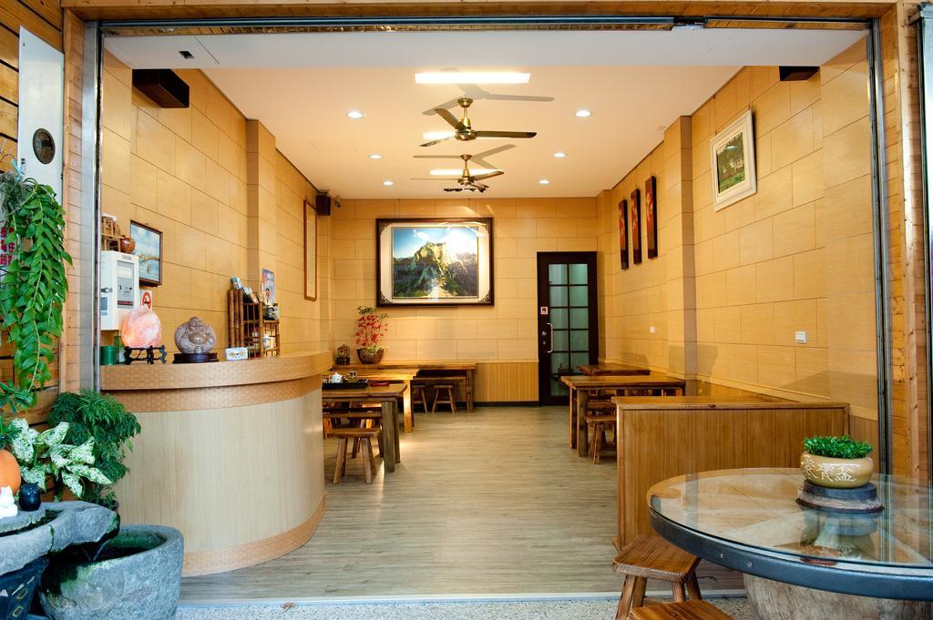 Sun Moon Lake Dream House B&B Юйчи Экстерьер фото